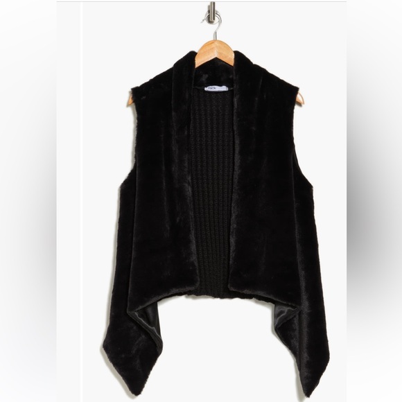 NWT Black Faux Fur Vest - Picture 3 of 8